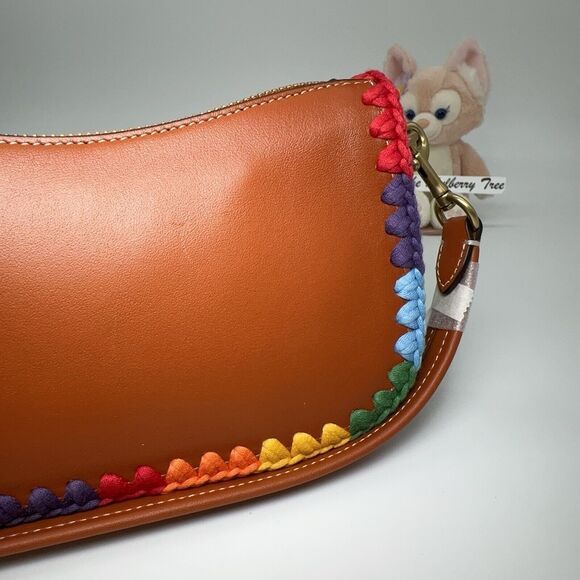 Coach Swinger Bag 20 With Rainbow Crochet Yarn Leather Handle Strap Zip Top NWT - Picture 5 of 11